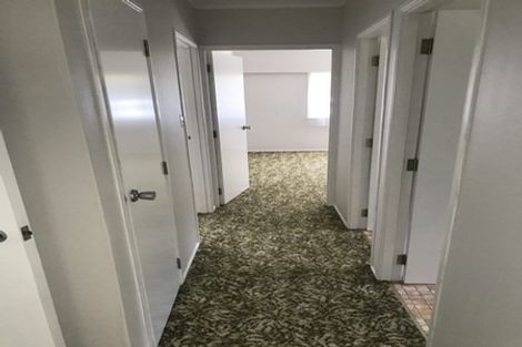 Photo of property in 4/30 Campbell Road, Onehunga, Auckland, 1061