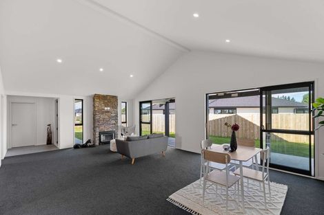 Photo of property in 30 Oldfield Lane, Marton, 4710