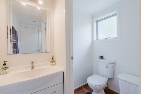 Photo of property in 30 Barrie Crescent, Silverdale, Hamilton, 3216