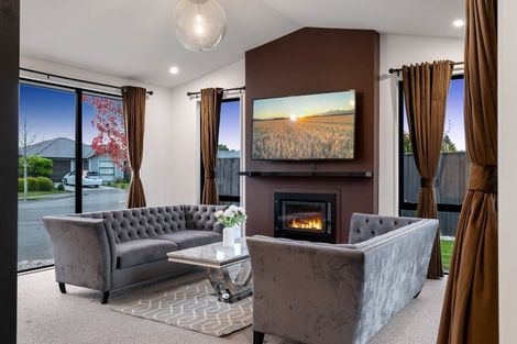 Photo of property in 17 Billington Drive, Halswell, Christchurch, 8025