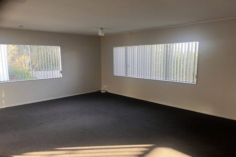 Photo of property in 32 Thurleigh Grove, Karori, Wellington, 6012