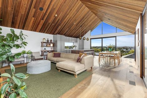 Photo of property in 50 Tiri Road, Manly, Whangaparaoa, 0930
