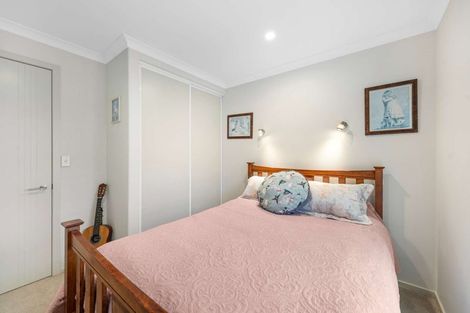 Photo of property in 45 Golf Vue Place, Castlecliff, Whanganui, 4501