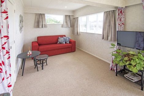 Photo of property in 1a Coddington Crescent, Masterton, 5810