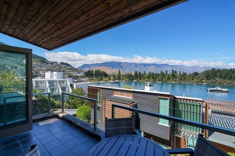 Photo of property in Lake Street Apartments, 10/8 Lake Street, Queenstown, 9300