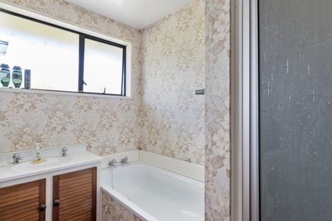 Photo of property in 23 Resolution Place, Bryndwr, Christchurch, 8053