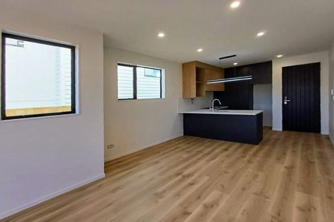 Photo of property in 1/2 Maxwelton Drive, Mairangi Bay, Auckland, 0630