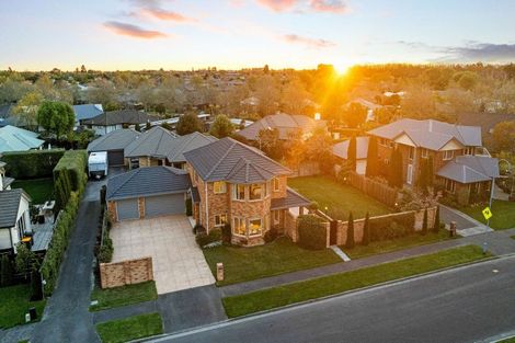 Photo of property in 64 Willowview Drive, Redwood, Christchurch, 8051