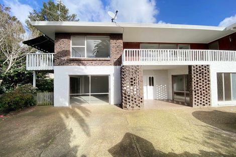 Photo of property in 2 Hogan Street, Pukekohe, 2120