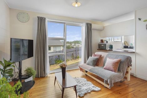 Photo of property in 21a Oakleigh Street, Maungaraki, Lower Hutt, 5010