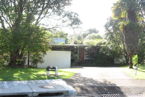 Photo of property in 28 Kahurangi Place, Hillpark, Auckland, 2102