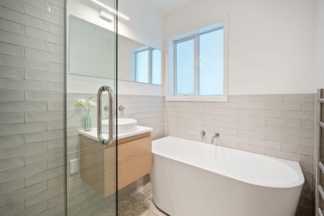 Photo of property in 28 Huntsbury Avenue, Huntsbury, Christchurch, 8022