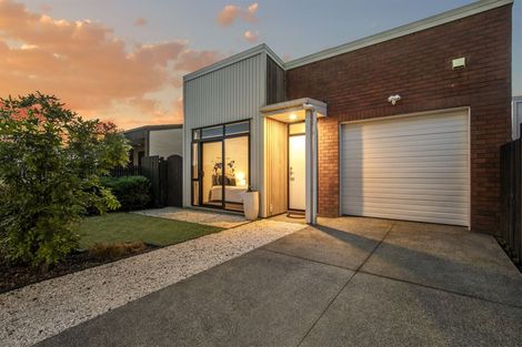 Photo of property in 5 Leadership Crescent, Papakura, 2110