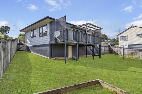 Photo of property in 28 Moire Road, Massey, Auckland, 0614