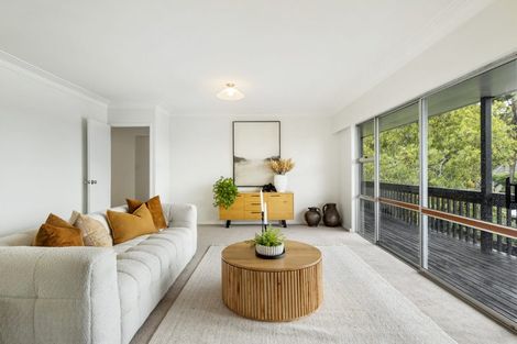 Photo of property in 4 Sispara Place, Beach Haven, Auckland, 0626