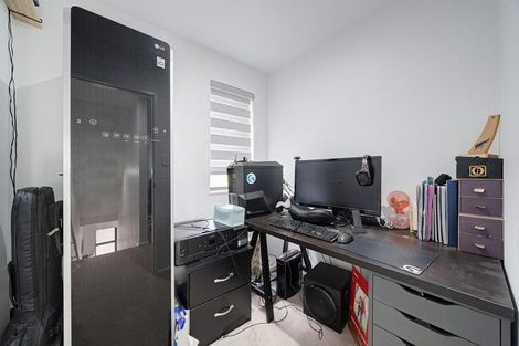 Photo of property in 26 Eileen Newey Place, Henderson, Auckland, 0612