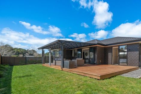 Photo of property in 21c Garrett Drive, Whalers Gate, New Plymouth, 4310