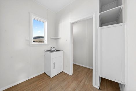 Photo of property in 176 High Street North, Carterton, 5713