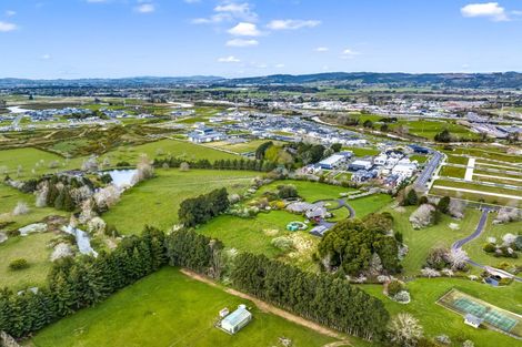 Photo of property in 30 Burberry Road, Karaka, Drury, 2578