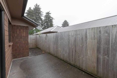 Photo of property in 108u5 Old Farm Road, Hamilton East, Hamilton, 3216