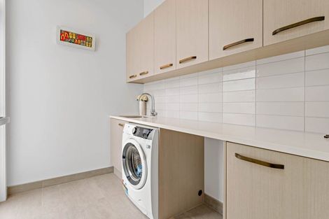 Photo of property in 5/73a The Parade, Bucklands Beach, Auckland, 2012