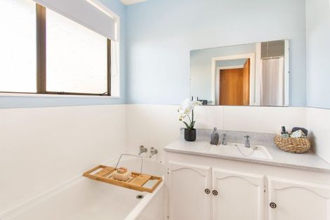Photo of property in 11 Rolfe Place, Bishopdale, Christchurch, 8053