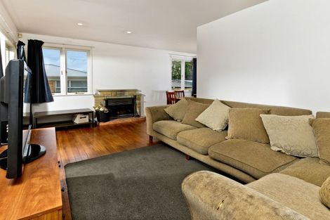 Photo of property in 23a Statesman Street, Henderson, Auckland, 0612