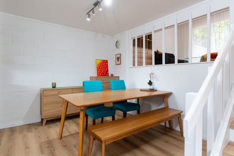 Photo of property in 99a Churton Drive, Churton Park, Wellington, 6037