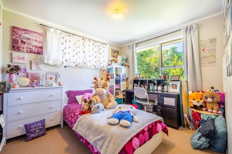 Photo of property in 28 Glamorgan Drive, Torbay, Auckland, 0630