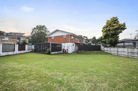Photo of property in 19 Merchant Avenue, Te Atatu South, Auckland, 0610