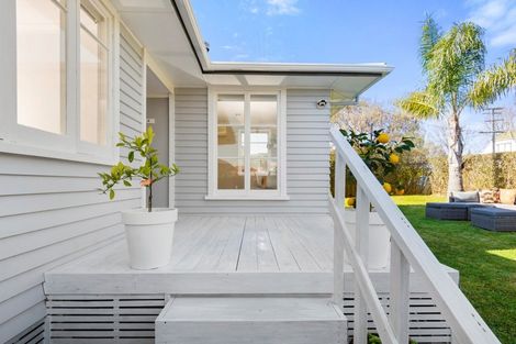 Photo of property in 9 Charles Street, Bellevue, Tauranga, 3110