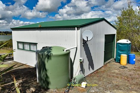 Photo of property in 196 Metcalfe Road, Matakohe, 0593