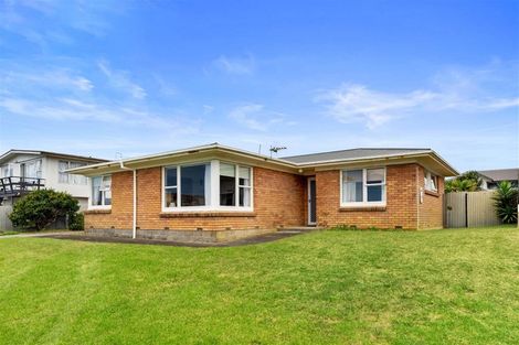 Photo of property in 1180 Papamoa Beach Road, Papamoa Beach, Papamoa, 3118