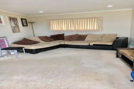 Photo of property in 8 Sailfish Drive, West Harbour, Auckland, 0618