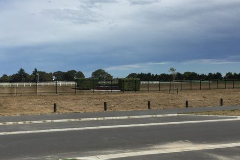 Photo of property in 22 Manakura Street, Avonhead, Christchurch, 8042