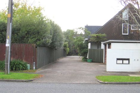 Photo of property in 3/23 Eastern Beach Road, Eastern Beach, Auckland, 2012