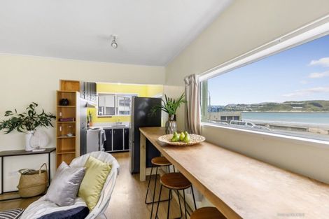 Photo of property in 100f7 Lyall Parade, Lyall Bay, Wellington, 6022