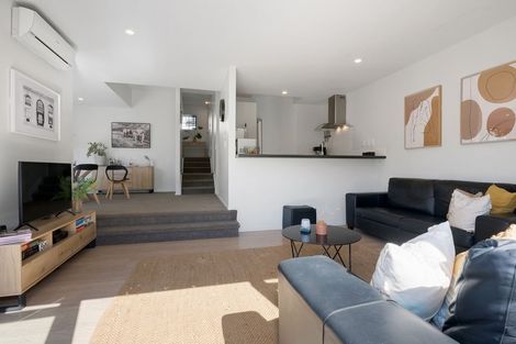 Photo of property in 5/19 Langana Avenue, Browns Bay, Auckland, 0630