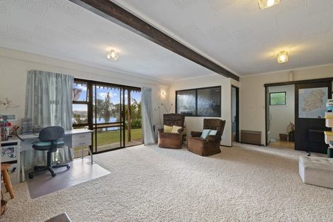 Photo of property in 32 Telstar Place, Beach Haven, Auckland, 0626