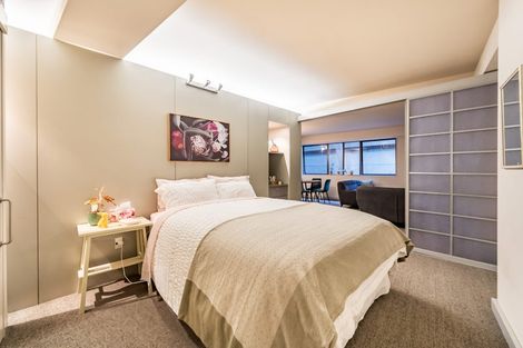 Photo of property in Gerondis Bldg Apartments, 206/60 Willis Street, Wellington Central, Wellington, 6011