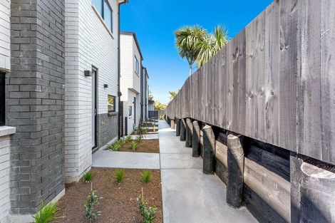 Photo of property in 19 Drake Street, Howick, Auckland, 2014