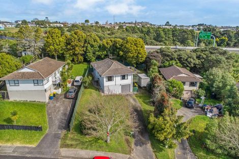 Photo of property in 38 Holmes Drive South, Massey, Auckland, 0614