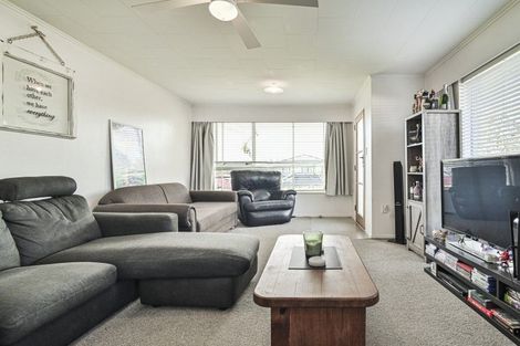 Photo of property in 1/410 Avenue Road West, Hastings, 4122