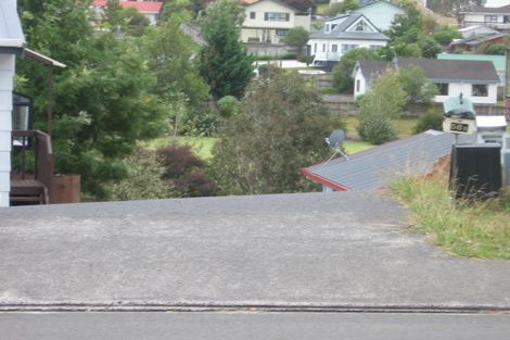 Photo of property in 2/56 Trias Road, Totara Vale, Auckland, 0629