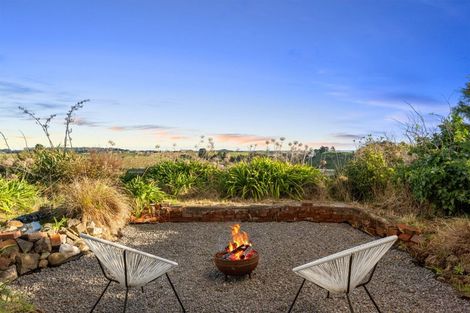 Photo of property in 17 East Way, Durie Hill, Whanganui, 4500