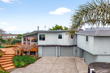Photo of property in 11 Douglas Street, Okitu, Gisborne, 4010