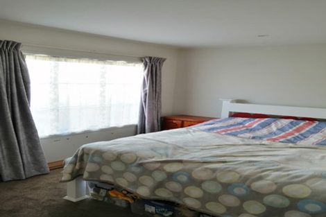 Photo of property in 3 Sunward Rise, Glenfield, Auckland, 0629