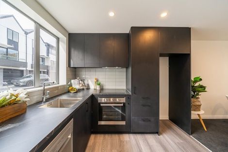 Photo of property in 44 John Street, Stokes Valley, Lower Hutt, 5019
