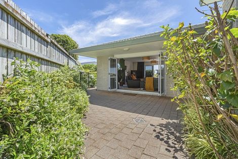 Photo of property in 8 Chatswood Grove, Fitzroy, New Plymouth, 4312