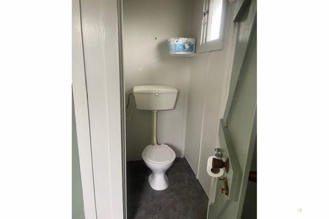 Photo of property in 8 Holmes Street, Waimate, 7924